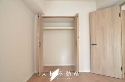 【洋室】 | ヴィザージュ海老名　７階3LDKリフォーム済み | 洋室1（6.3帖）クローゼット