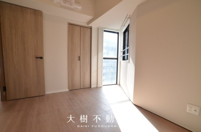 【洋室】 | ヴィザージュ海老名　７階3LDKリフォーム済み | 洋室2（5.1帖）