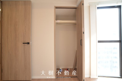 【洋室】 | ヴィザージュ海老名　７階3LDKリフォーム済み | 洋室2（5.1帖）クローゼット