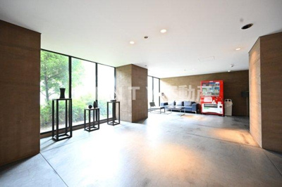 【エントランス】 | Terrazza Est