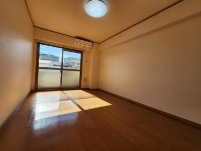 ガーレ花園の居間・リビング|洋室