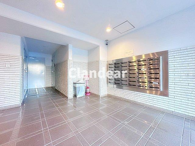 北綾瀬パーク・ホームズのロビー|ドキドキの新生活も、安心してスタート。ぴったりの住まいを見つけませんか？クランディアが一緒に住まい選びをサポートします‼　まずは、お気軽にお問合せください　＃クランディア