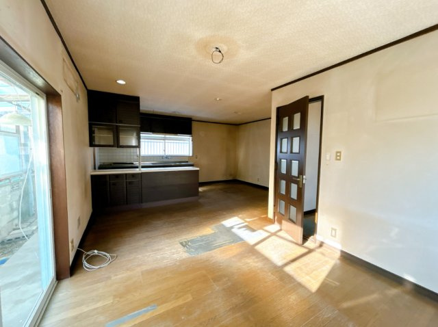 西尾市上道目記町の居間・リビング