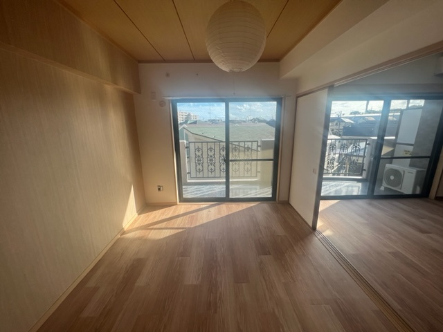 【洋室】 | リベラル綾瀬 | 使い勝手のいい洋室です