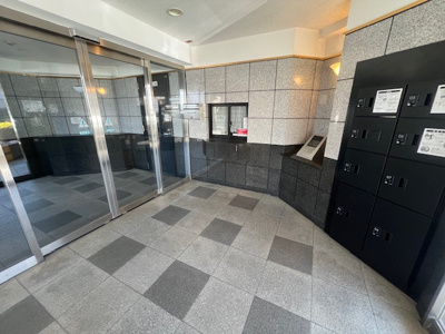 【エントランス】 | リベラル綾瀬 | 落ち着いたエントランスです