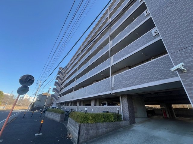 【外観】 | リベラル綾瀬 | きれいな外観です