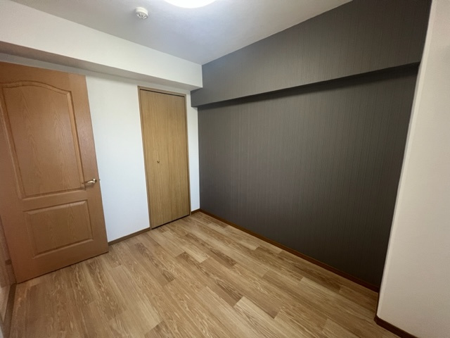 【洋室】 | リベラル綾瀬 | 個人の部屋や寝室として使える洋室です