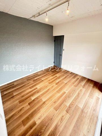 山御影マンションA棟の洋室