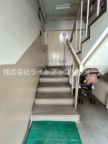 山御影マンションA棟のロビー