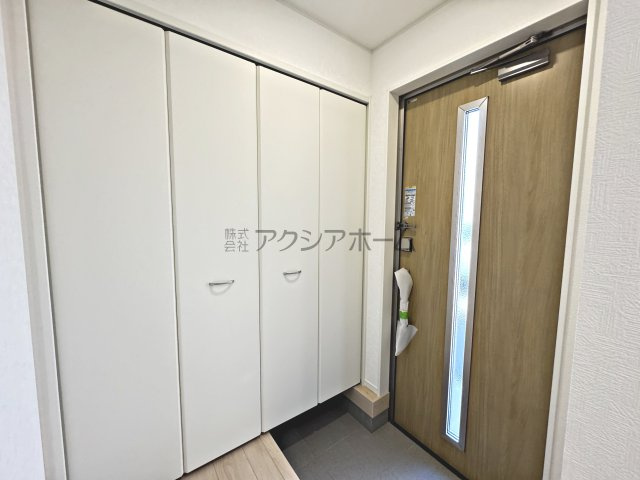 飯能市双柳・全4棟　新築一戸建　3号棟の玄関