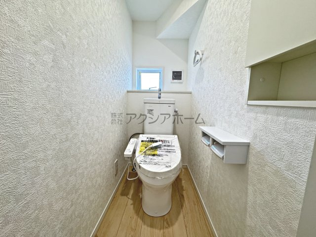 飯能市双柳・全4棟　新築一戸建　3号棟のトイレ