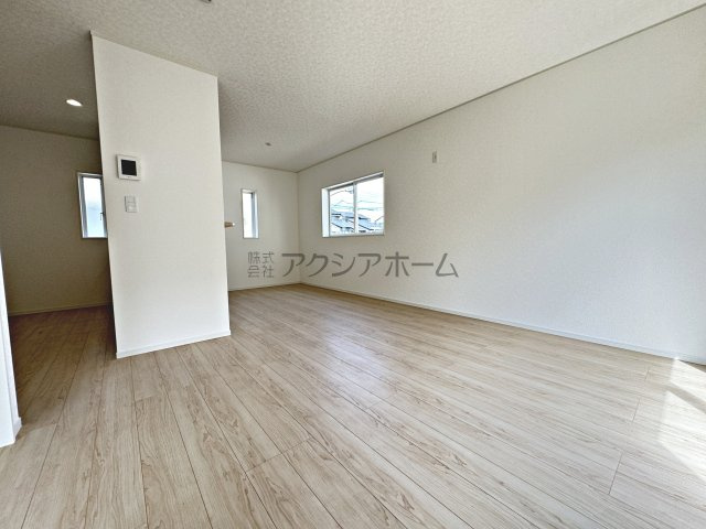 飯能市双柳・全4棟　新築一戸建　3号棟の居間・リビング