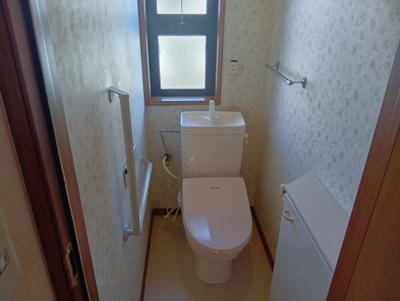 【トイレ】 | 五軒家2丁目 戸建 | ★2F トイレ