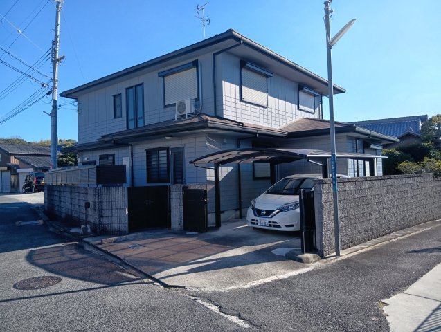 【外観】 | 五軒家2丁目 戸建 | ★角地！ 土地有効面積：約267.07㎡  ２台駐車可能