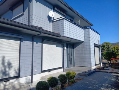 【その他】 | 五軒家2丁目 戸建 | ★門扉から玄関まではタイル貼りです！