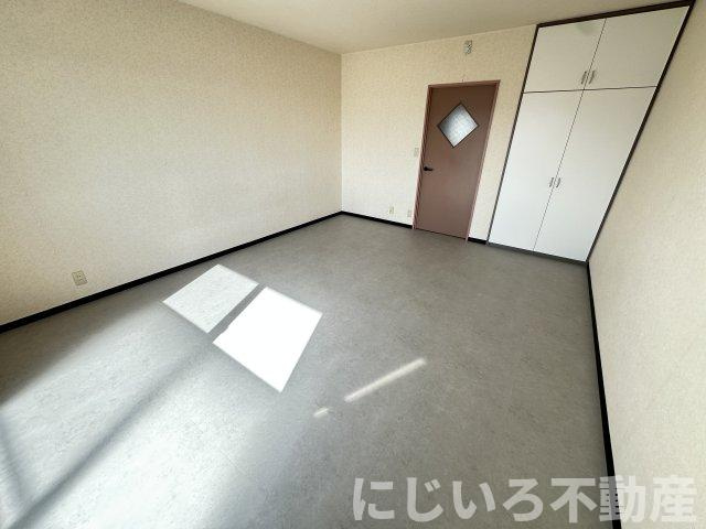 アーバンシャロームの居間・リビング