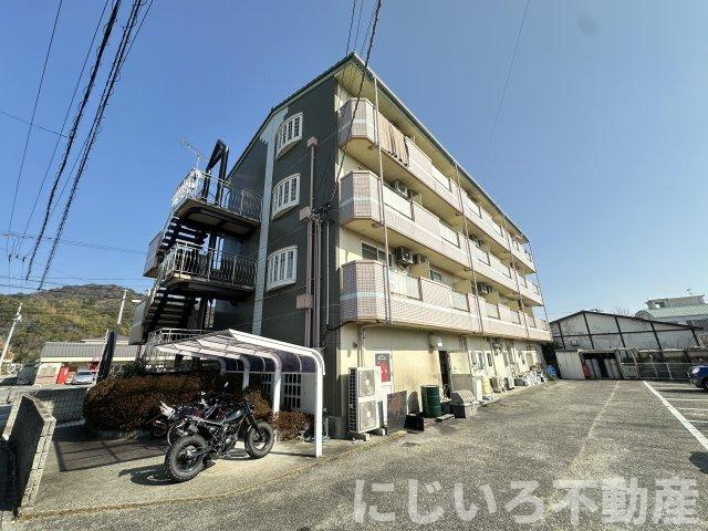 アーバンシャロームの外観