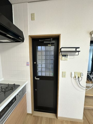 武蔵小金井　中古戸建の玄関|勝手口