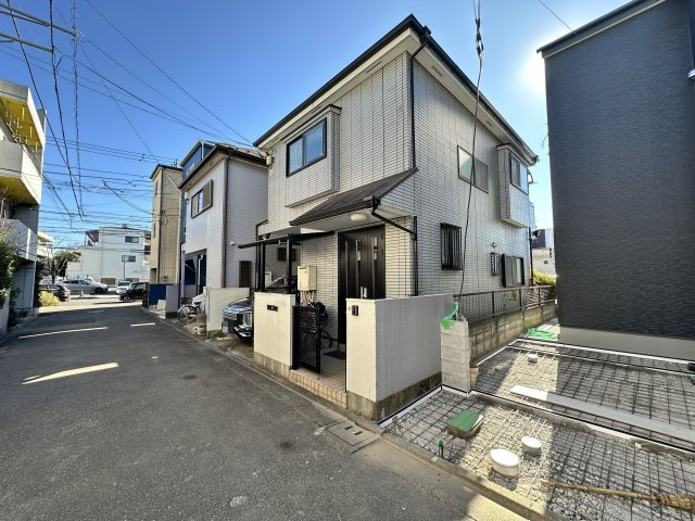武蔵小金井　中古戸建の前面道路含む現地写真