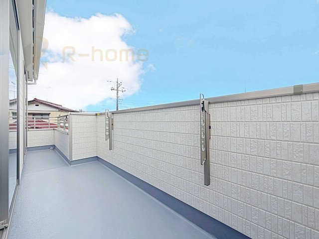 小美玉市栗又四ケ　新築戸建て　A号棟のバルコニー|お布団やラグなどの大きな物も干しやすい広々としたバルコニー！