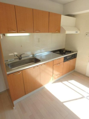 【キッチン】 | サンサーラ第２吾妻橋 | システムキッチン（3口ガスコンロ・グリル付）