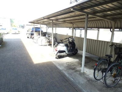 【その他共用部分】 | ヴィレッジ札場A棟 | 駐輪場