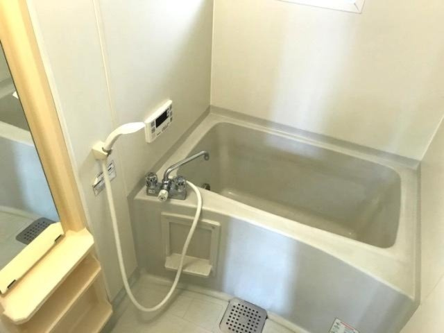 クイーンハイツⅡの浴室