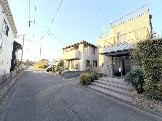 あきる野市小川　リフォーム住宅の前面道路含む現地写真|リフォーム前写真※室内のご見学可能です！