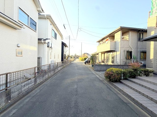 あきる野市小川　リフォーム住宅の前面道路含む現地写真|リフォーム前写真※室内のご見学可能です！