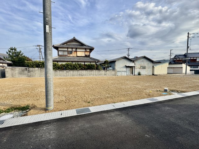泉佐野市日根野　建築条件無し売土地　17号地