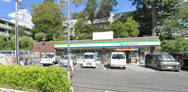 ＡＪＯＵＲＥＥ　ＹＯＧＡのその他|ファミリーマート用賀の杜店
