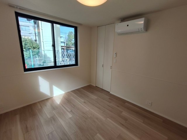 ＡＪＯＵＲＥＥ　ＹＯＧＡの寝室