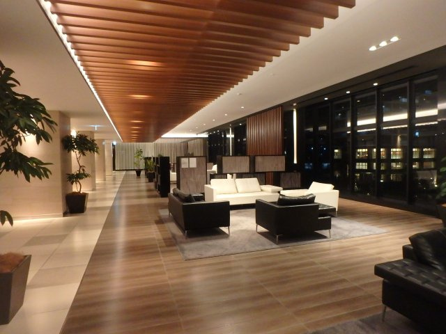 ジオタワー高槻ミューズフロントのエントランス