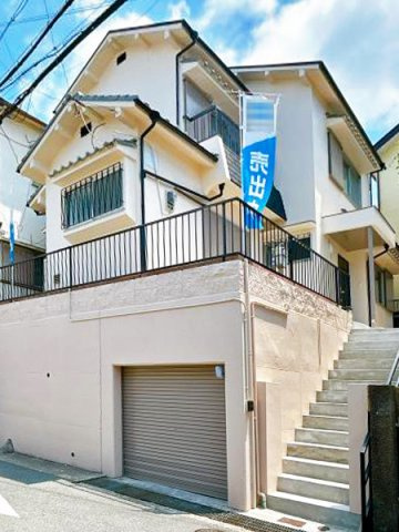 神戸市西区伊川谷町有瀬　中古戸建の前面道路含む現地写真