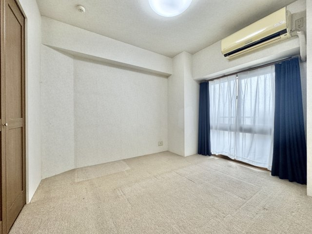 ネオステージ東浜松壱番館の洋室|約6.2帖の洋室です。エアコン付きで、季節を問わず快適にお使いいただける洋室です。