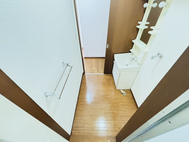 サニーコート筑紫野Cの独立洗面台