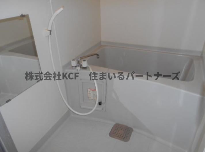 セジュールよあけの浴室|コンパクトで使いやすいお風呂です