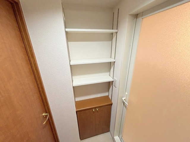 リーガル新大阪駅前の収納