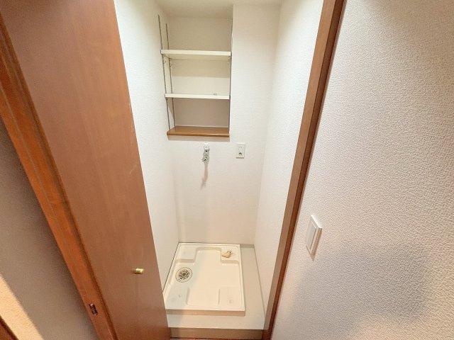 リーガル新大阪駅前の玄関