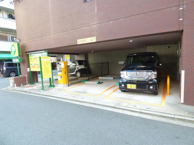 【駐車場】フォートレス
