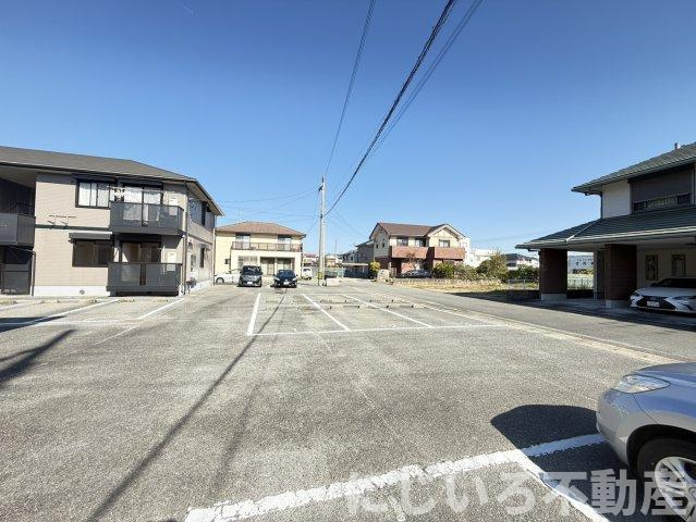 アネックス・ヒロBの駐車場