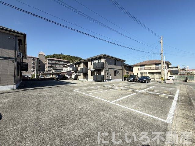 アネックス・ヒロBの駐車場