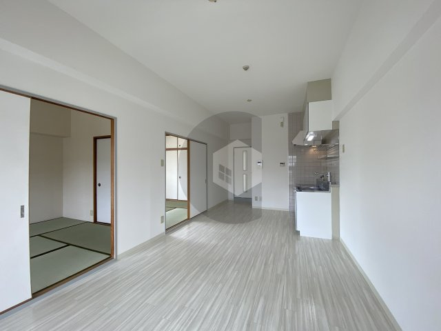 エリスハイム田中の居間・リビング