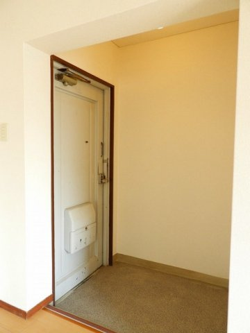 細澤マンションの玄関|シンプルで使いやすい玄関です