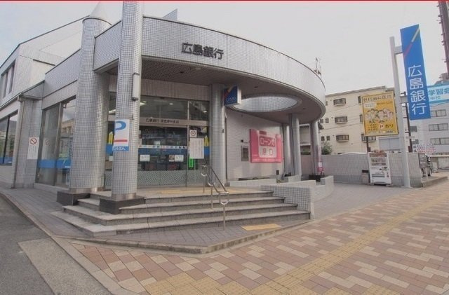 ラルジュ・オロールＢの周辺|広島銀行まで1600m