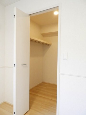 アップフィールド　Ⅱの収納|こまごまとしたものを収納できそうですね