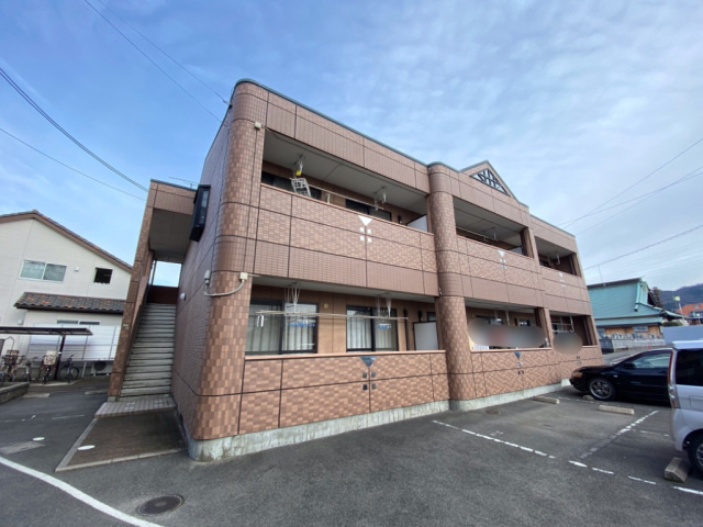 ラルジュ・ミリュー