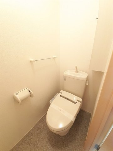 ベルラストーレのトイレ|清潔感のあるトイレです