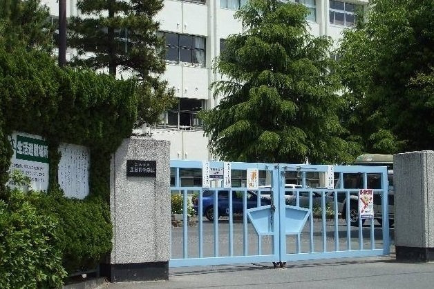 ベルラストーレの周辺|広島市立五日市中学校まで220m