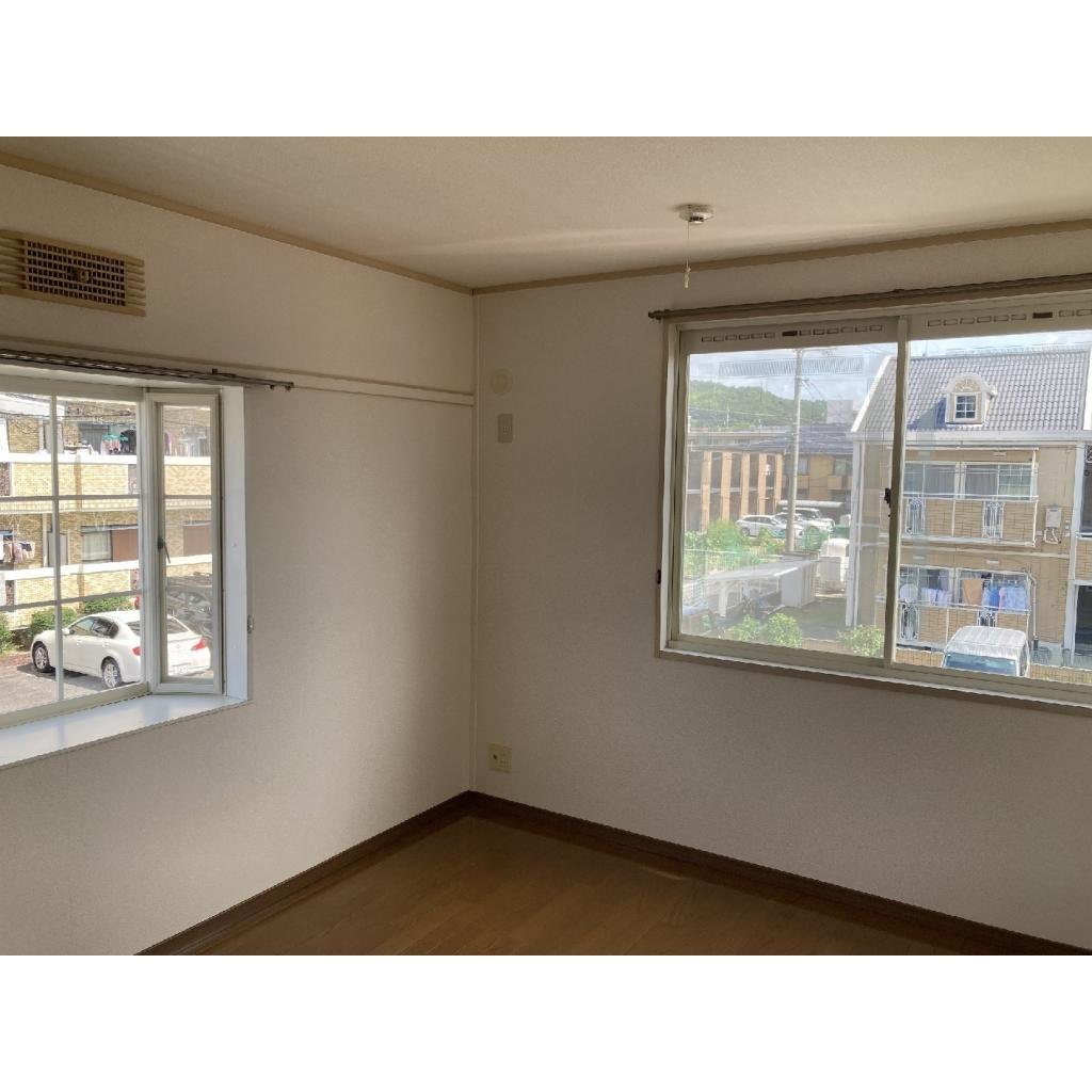 サンビレッジ祇園　Ｄの居間・リビング|使いやすい居間です